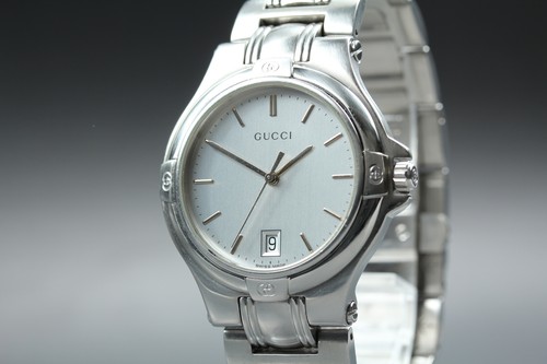 Quasi come nuovo orologio - [quasi, nuovo]