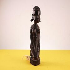 statua etnica intagliata nel