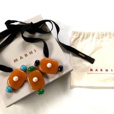 Collana con ciondolo perle in