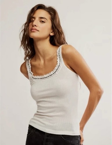 Canotta intimally free people - intimally,