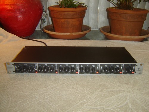 Behringer peq305 band - 5,