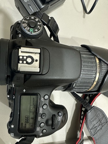 Canon eos 70d 2mpx camera - canon,