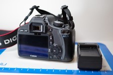 Fotocamera Canon T2i con