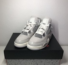 Jordan 4 Retro Frozen Moments