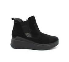 IGI&CO Women's Suede Wedge