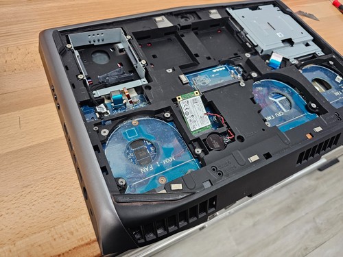 Alienware intel core 4 - 18,