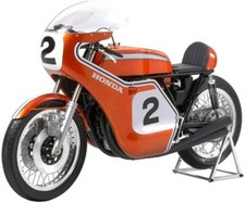 Tamiya 1/6 Collectors Club Special n.10 Honda CB750 Racing modellino semiassemblato