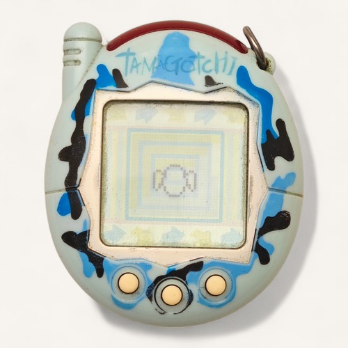 Tamagotchi 2004 bandai - tamagotchi,