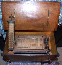 Organo di Barberia Orchestrionette ad ance 26 note Organetto a manovella