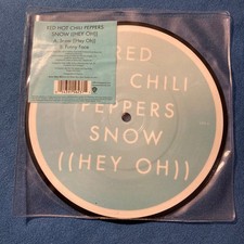Red Hot Chili Peppers – SNOW