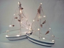 VELIERO BARCA IN LEGNO CORDE CONCHIGLIE CON  LUCI LED  28 X 6XH.33,5CM 