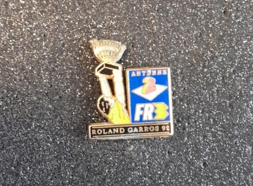 Pin roland garros - roland, antenne