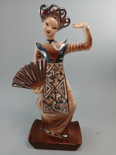 Vaso ballerina ventaglio