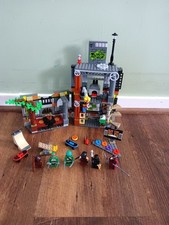 Lego TMNT 79103 Attacco Tana delle Tartarughe COMPLETO tranne 1 sostituzione
