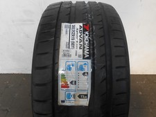 1 pneumatico estivo Yokohama