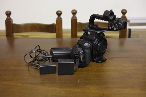 Videocamera canon eos c100 - canon,