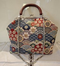 Borsa in tessuto realizza a