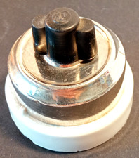 ANTICO INTERRUTTORE IN