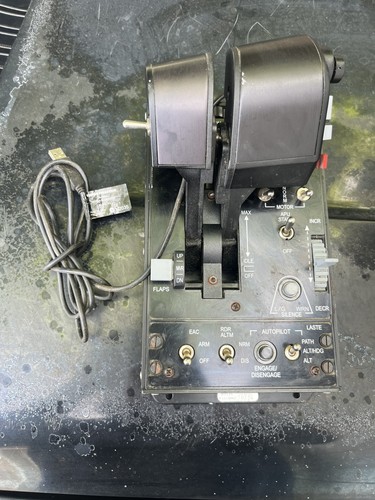 Thrustmaster hotas warthog - thrustmaster,