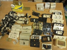 LOTTO DI MATERIALE ELETTRICO (326)