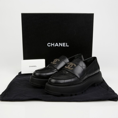 Chanel size loafer - 38.5,