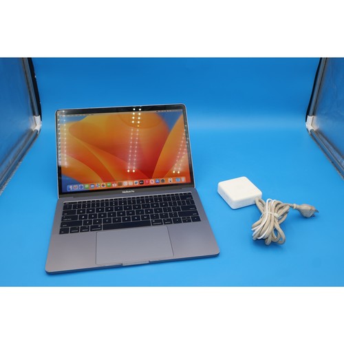 Apple macbook pro 2017 - 13",