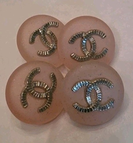 Chanel pink buttons - ,