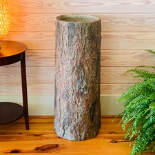 Pattumiera ad angolo di campagna 🌳 unica rustica bosco realistico ceppo albero.