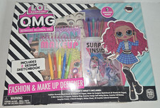 NUOVO LOL Surprise O.M.G. Fashion & Makeup Designer Kit 100+ Accessori per Bambine