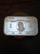 Rarissimo e raro toro seduto