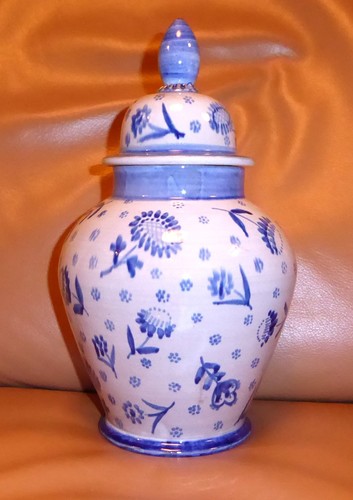 Vaso con coperchio - con, in