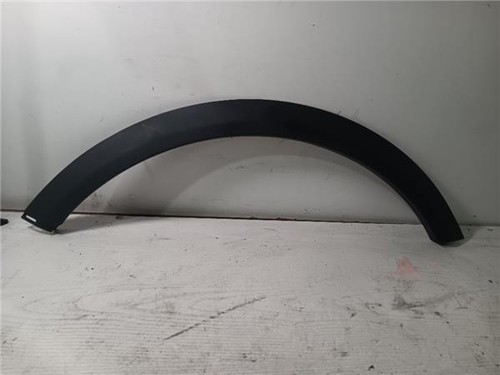 Cornice parafango anteriore