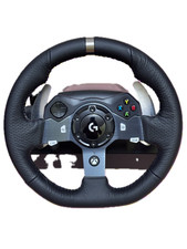 volante, con pedaliera e cambio della logitec per xbox serie s e pc.
