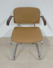 Sedia Tipo Cesca imbottita, colore beige, con struttura in acciaio cromato