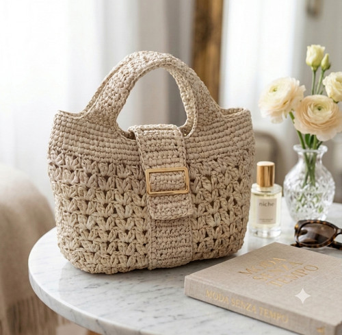 Borsa mano realizzata in - a,