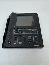 Tektronix THS 720A Oscilloscopio digitale portatile in tempo reale/DMM, 100 MHz, 500 MS/s