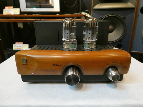 Amplificatore integrato - , a