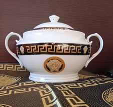 1 Zuppiera MEDUSA Davinci collection , 24kt Gold. Capacità circa 2 LT.