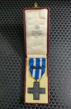 Medaglia Merito Di Guerra Con Scatolina E Gladio. Cravanzola. Molto Buona
