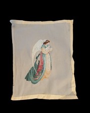 Angelo custode in lavanda e