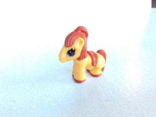 Figurina kinder surprise - figurina, pony