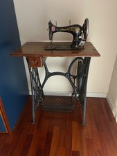 macchina da cucire singer antica con mobile e cassetto a pedale in ghisa intarsi