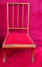 Poltrona da camino sedia  in legno di noce con seduta imbottita inizi Novecento 