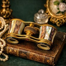 Antico binocolo francese in