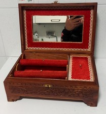 Scatola portagioie in legno