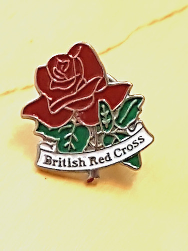 Red rose badge pin - ~, british