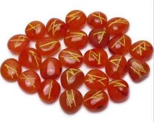 Corniola Runa Cristallo Pietre