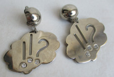 Boucles d'oreilles modernistes