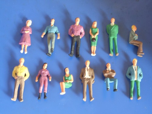 Characters static - -,