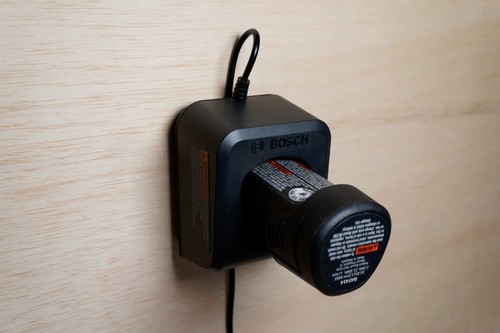 Supporto parete bosch 12v - parete,